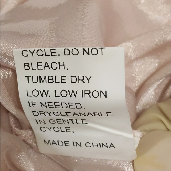 🎉 3/$20 Dolman Sleeve Leopard Jacquard Top - Picture 9 of 9